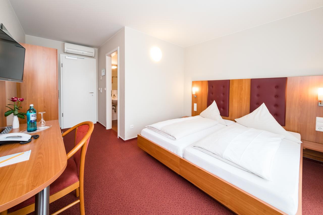 Hotel Restaurant Vater Rhein Woerth am Rhein Kültér fotó